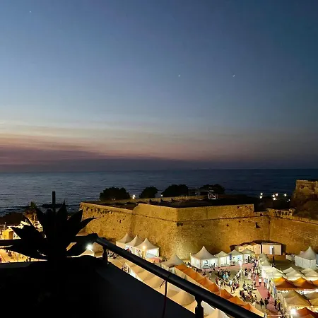 Διαμέρισμα Art *