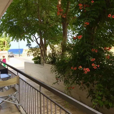 Art アパート ハニア