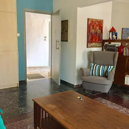 Art Apartment *